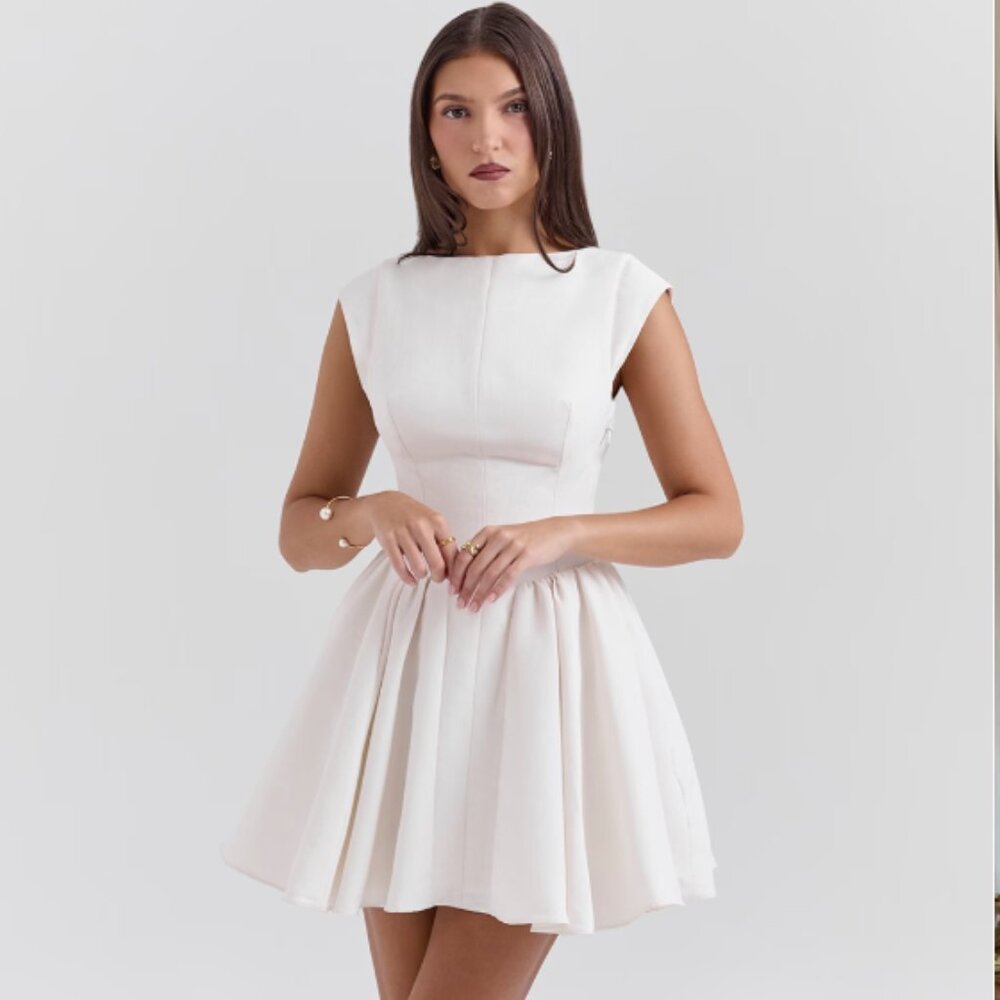 HOUSE OF CB 'Enchant' White Open Back Mini Dress NWOT - Picture 2 of 6